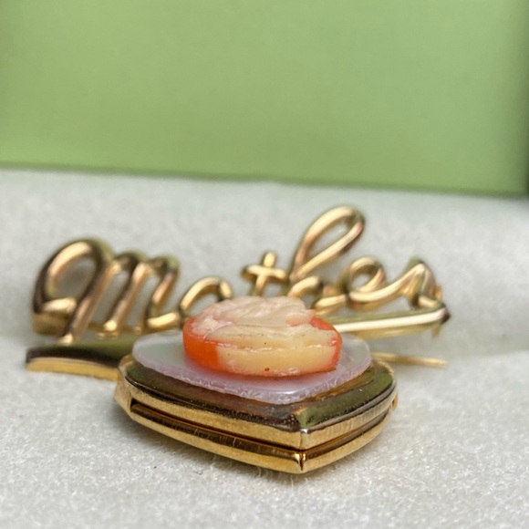 Vintage MOTHER Brooch Sweetheart Dangling Heart Locket Cameo Mother Of Pearl Pin - Picture 6 of 16